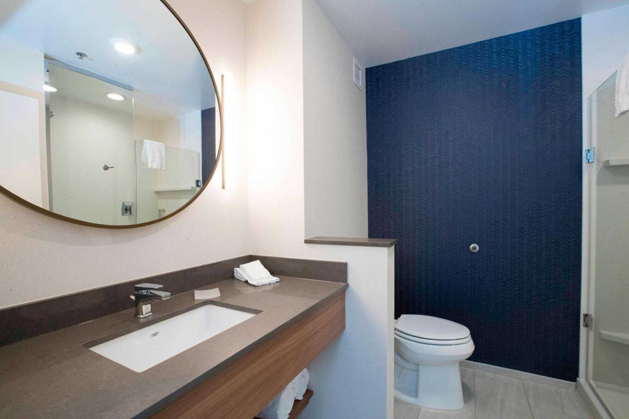 Fairfield Inn & Suites By Marriott Philadelphia Valley Forge/Great Valley Berwyn Exterior photo